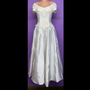 Eden Bridals Women's Wedding Dress size 6